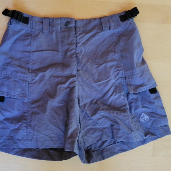 Vintage Nike ACG Tech Shorts - Women's Medium - Picture 1 of 2